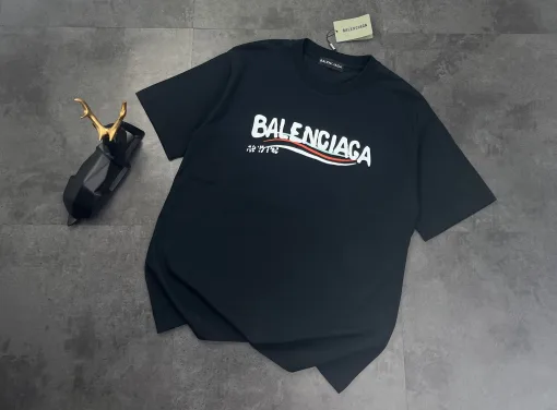 Hochwertiger Balenciaga-Stil mit kurzen Ärmeln aus Baumwolle