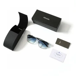 Hochwertige Prada Sonnenbrille Silber Eleganter Luxus