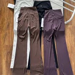 Luxuriöse Lululemon Freizeithose im schwarzen Stil