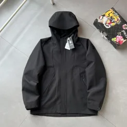 Premium Qualität Descente Mantel Schwarz Atmungsaktiv Luxus