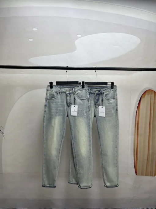 Hochwertige Moncler Jeans im Baumwollstil