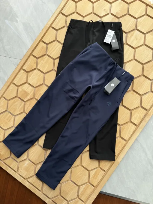 Hochwertige Descente-Hose aus schwarzem Fleece im Urban-Style
