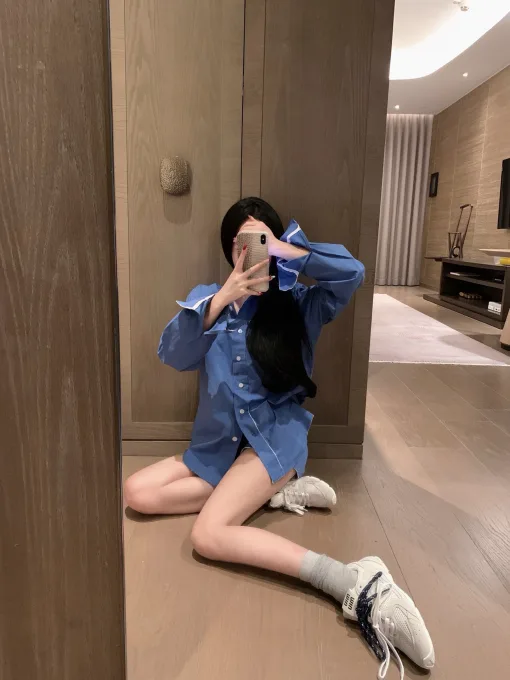 Bestseller Miu Miu Hemd Blau Bestickter Stil