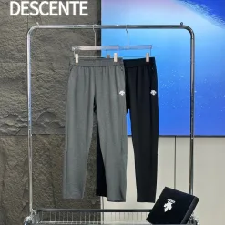 Hochwertige Descente-Hose aus schwarzem Strick, Casual-Kollektion