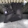 Hochwertige Louis Vuitton Jeans im Black Denim Washed Style