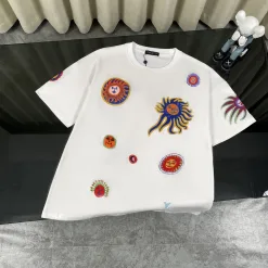Bestseller der Louis Vuitton Kollektion mit kurzen Ärmeln und weißer Strickstickerei