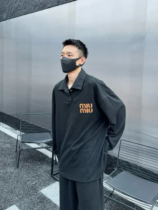 Premium Miu Miu Hoodie Schwarz Wildleder Bestickt Luxus