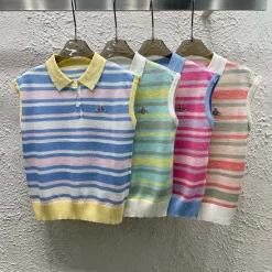 Hochwertige Vivienne Westwood Weste Strick- und Stickereikollektion