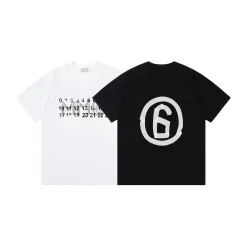 Luxus Margiela Kurzarm Schwarz Baumwolle Print Stil