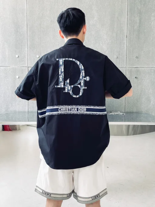 Hochwertiges Dior Kurzarm-Shirt aus weißer Baumwolle mit Stickerei