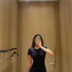 Premium Qualität Alo Kurzarm Schwarz Monogramm Kollektion