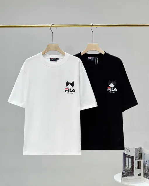 Bestseller: Fila Kurzarm-Kollektion mit schwarzem Baumwolldruck