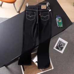 Levi's
