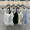 Hochwertige Chanel Hosenträger im weißen Strick-Stil