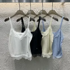 Hochwertige Chanel Hosenträger im weißen Strick-Stil