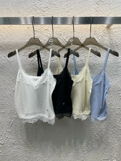 Hochwertige Chanel Hosenträger im weißen Strick-Stil