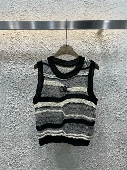 Luxuriöse Celine Weste aus der bestickten Strickkollektion