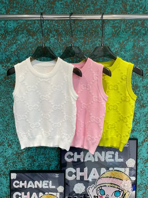 Luxus-Weste aus der Gucci-Kollektion aus weißem Jacquard-Strick