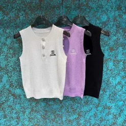 Hochwertige Chanel Weste aus weißer Strickstickerei-Kollektion