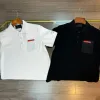 Bestseller Prada Kurzarmhemd in roter Baumwolle im Washed-Stil