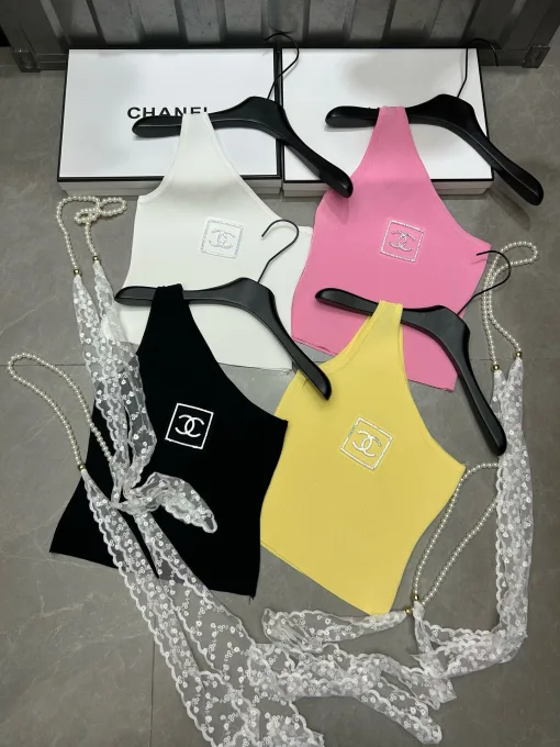 Hochwertige Chanel Weste Weiß Strick Kollektion