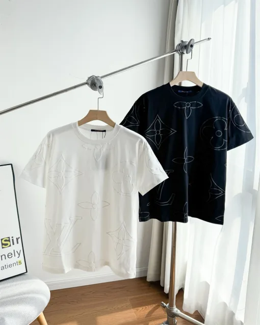 Bestseller Louis Vuitton Kurzarm-T-Shirt im schwarzen Monogramm-Stil
