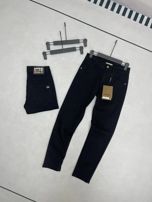 Luxus-Jeans von Burberry aus gewaschener Baumwolle in Schwarz