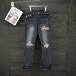 Hochwertige Ami Jeans Red Washed Luxury