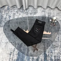 Hochwertige Louis Vuitton Jeans im Black Washed Style