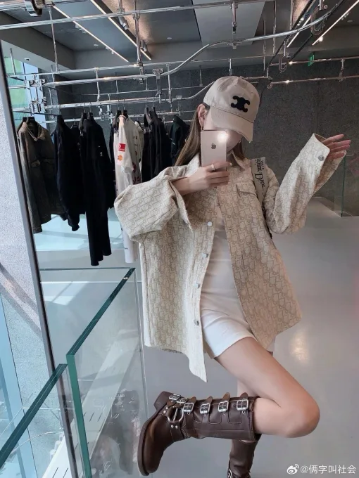 Hochwertiges Dior-Hemd aus der Monogramm-Kollektion in Khaki