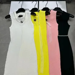 Hochwertige Chanel Weste Weiß Strick Kollektion