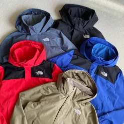 Hochwertige The North Face Jacken Black Classic Collection
