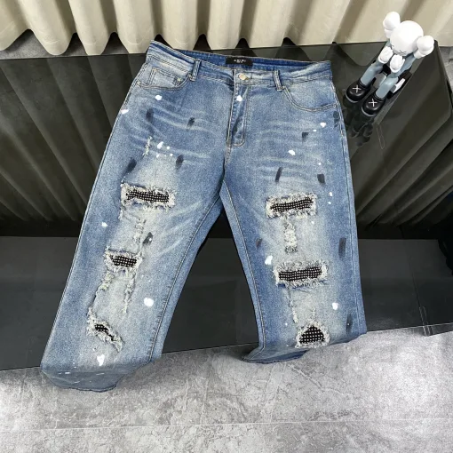 Hochwertige Ami-Hose im Denim-Patchwork-Stil
