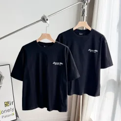 Luxuriöses Balenciaga Kurzarmhemd im schwarzen Logo-Stil