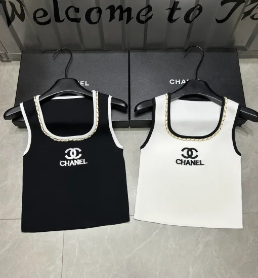 Hochwertige Chanel Weste im schwarzen Strick-Stickerei-Stil