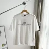 Hochwertiges Balenciaga Kurzarmhemd im weißen Logo-Stil