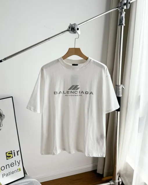 Hochwertiges Balenciaga Kurzarmhemd im weißen Logo-Stil