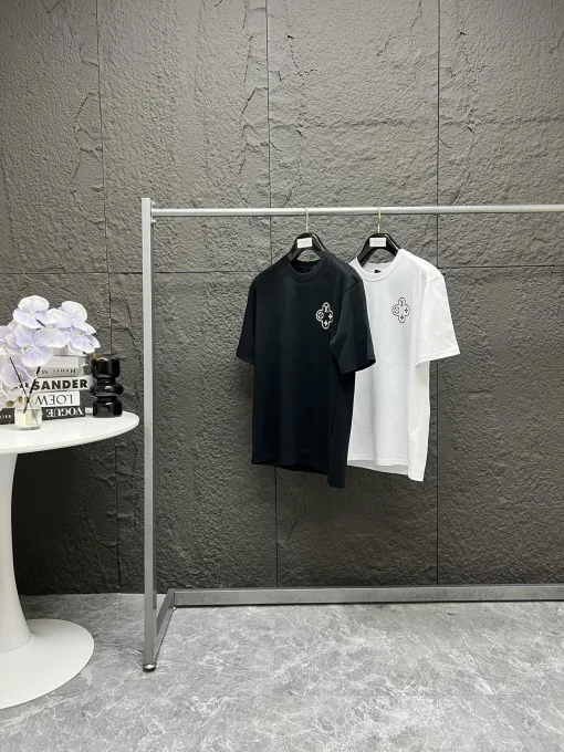 Bestseller Louis Vuitton Kurzarmhemd aus schwarzer Baumwolle im Logo-Stil