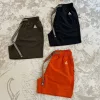 Hochwertige Nike Shorts im schwarzen Logo-Stil
