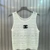 Hochwertige Chanel Weste aus weißer Strickstickerei-Kollektion