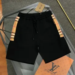 Bestseller Burberry Shorts Schwarz Baumwolle Casual Style