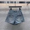 Premium Celine Shorts Blauer Denim-Waschungsstil