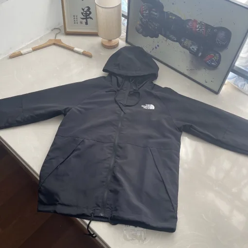 Hochwertiger The North Face Mantel in Blau im klassischen Stil