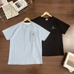 Luxury Express Kurzarm Schwarze Seide Minimalistische Kollektion