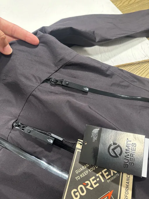 Hochwertige Daunenjacken von The North Face in Schwarz im Oversize-Stil