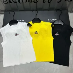 Hochwertige Vivienne Westwood Weste, weiße Strickweste, bestickte Kollektion