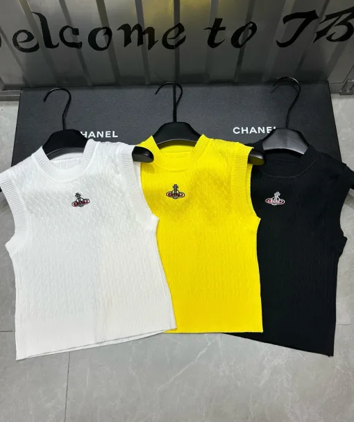 Hochwertige Vivienne Westwood Weste, weiße Strickweste, bestickte Kollektion