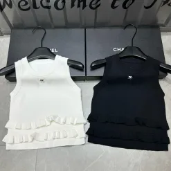 Premium Chanel Weste in weißem Strickstil