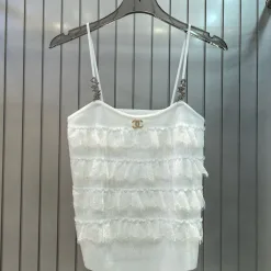 Hochwertige Chanel Hosenträger im weißen Strickstil