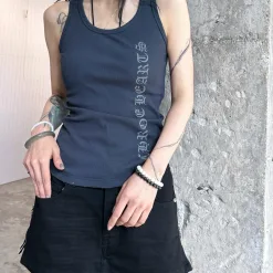 Hochwertige Weste von Chrome Hearts im weißen Print-Stil